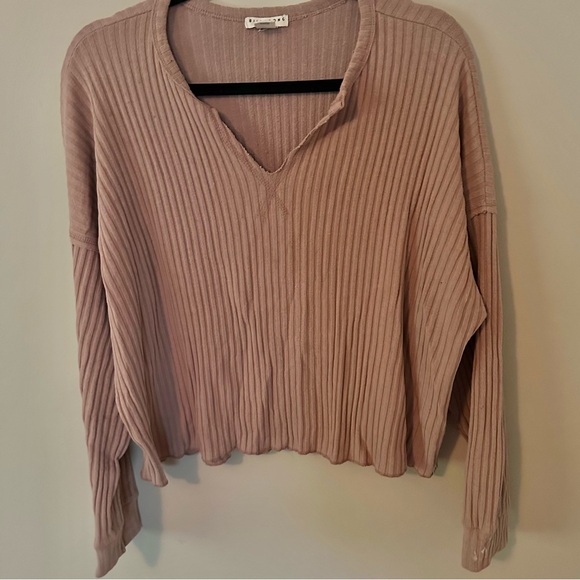Billabong Sweaters - Billabong Essentials Ribbed Cropped Sweater LG